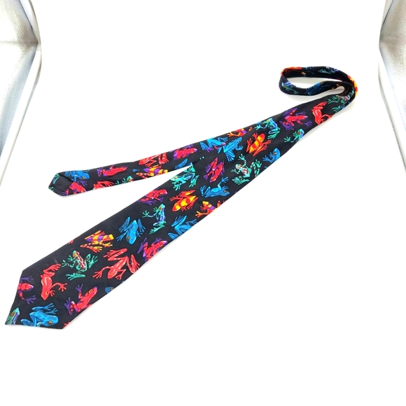 Vtg Addiction Men’s Necktie Tie Black Colorful Rainforest Tropical Tree Frogs - Picture 9 of 9